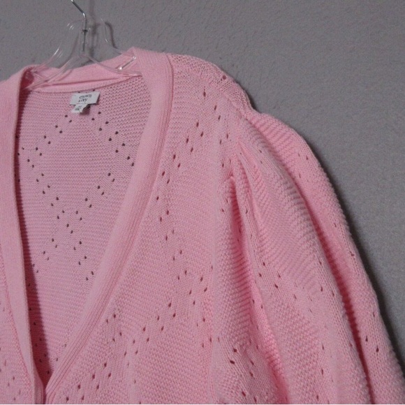 Crown and Ivy Bubblegum Cardigan - Picture 2 of 8